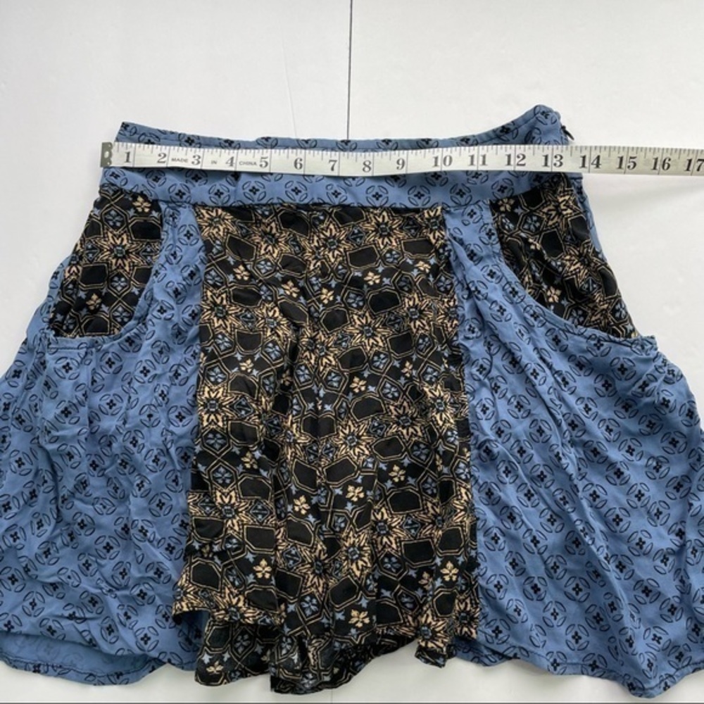 Free People Flowy Shorts - Picture 6 of 14